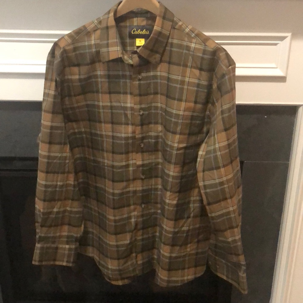 Men’s long sleeve button up shirt